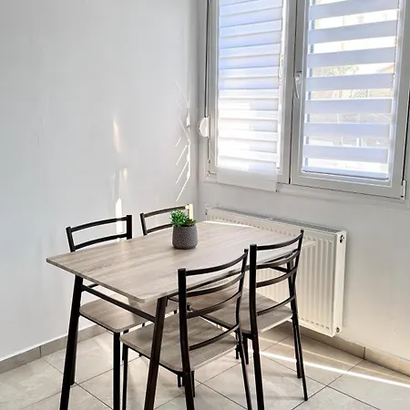 Apartman Loyal *
